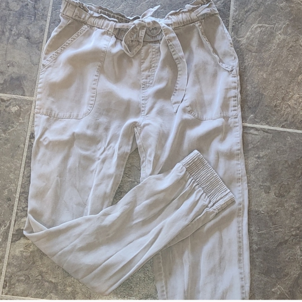 3/25$🩵 Harlow comfy cargo pants. S